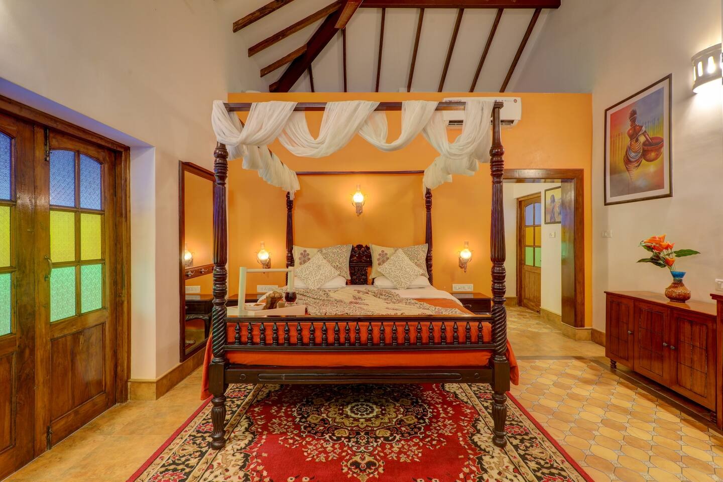 Bedroom with four-poster bed